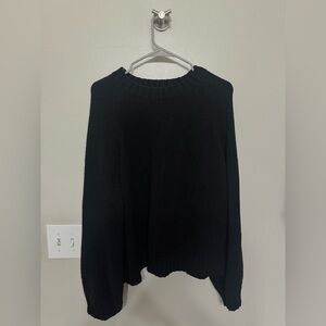 GAP Women's Black Crew Neck Sweater
